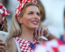 欧洲各国足球赛事精彩纷呈,球迷热情高涨的简单介绍 欧洲各国足球赛事精彩纷呈,球迷热情高涨的简单介绍